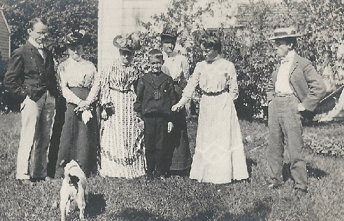 The Henshaw siblings, with the matriarch and grand matriarch of the family. From the left, G. Herbert Henshaw, Sarah Henshaw Childs, Cornelia Middagh Henshaw, George Henshaw Childs, Sarah Middagh Gracie, Cornelia Gracie Henshaw, and Walter Percival Hensha