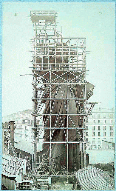 Building the Statue of Liberty