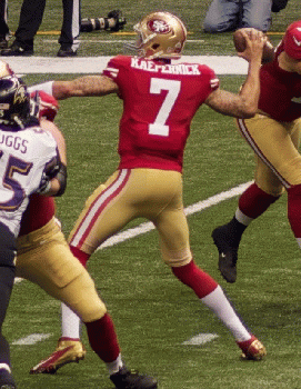 Colin Kaepernick (cropped)