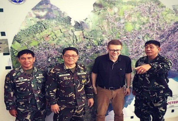 Author in Marawi with General Rey and his team